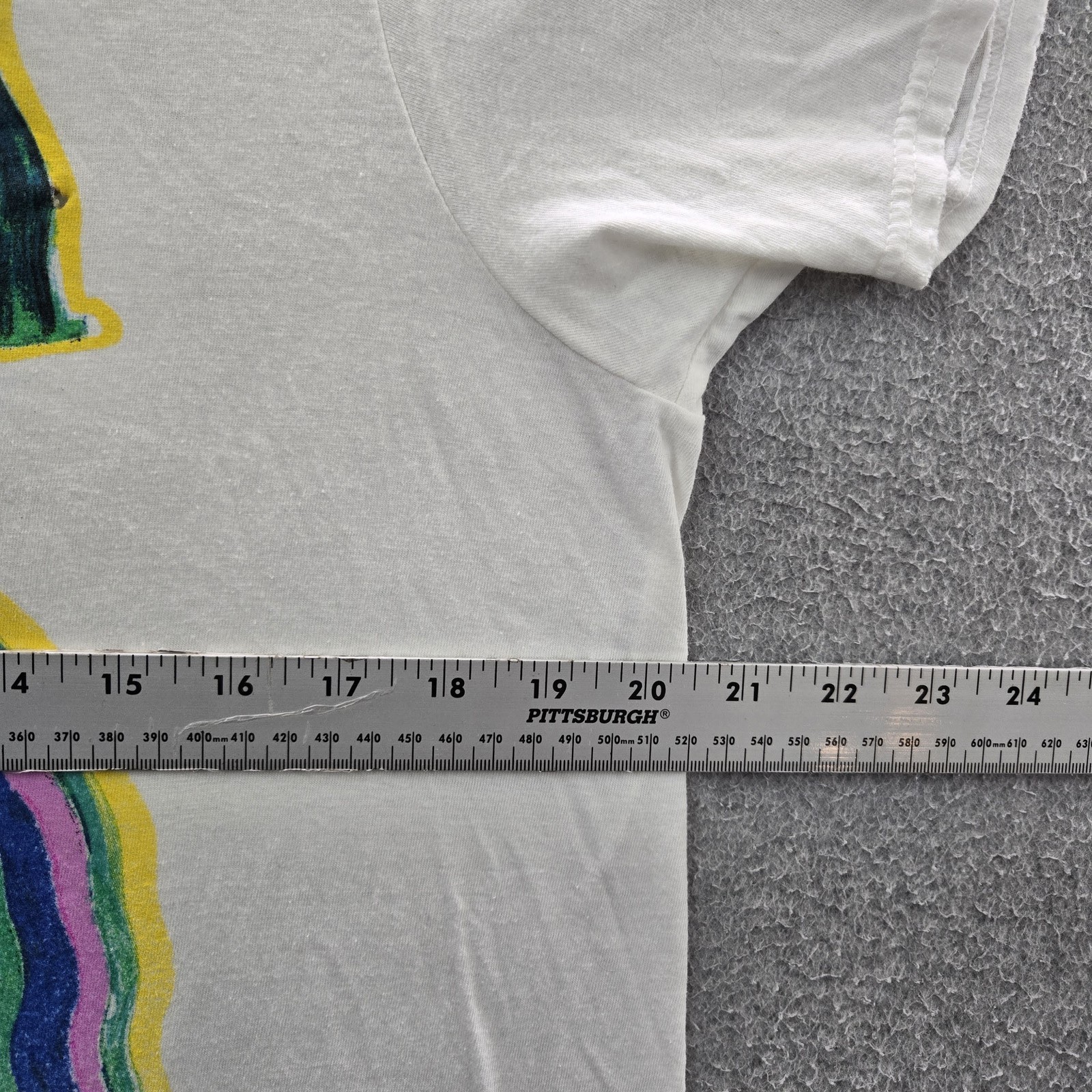 Nirvana Women Shirt L/XL White Graphic Band Logo Tee Short Sleeve READ