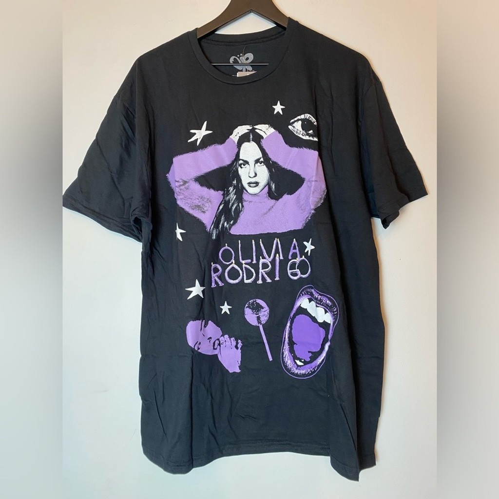 Black and Purple Graphic Olivia Rodrigo T-Shirt Sz XL NWT