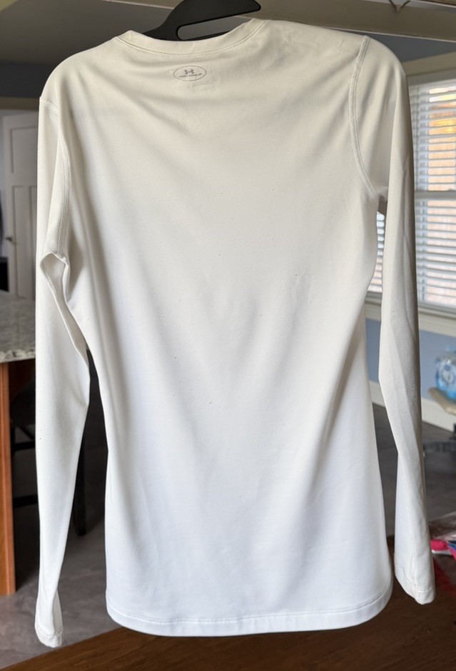 Under Armour Women’s S White Fitted Long Sleeve Crew Neck Polyester Heatgear