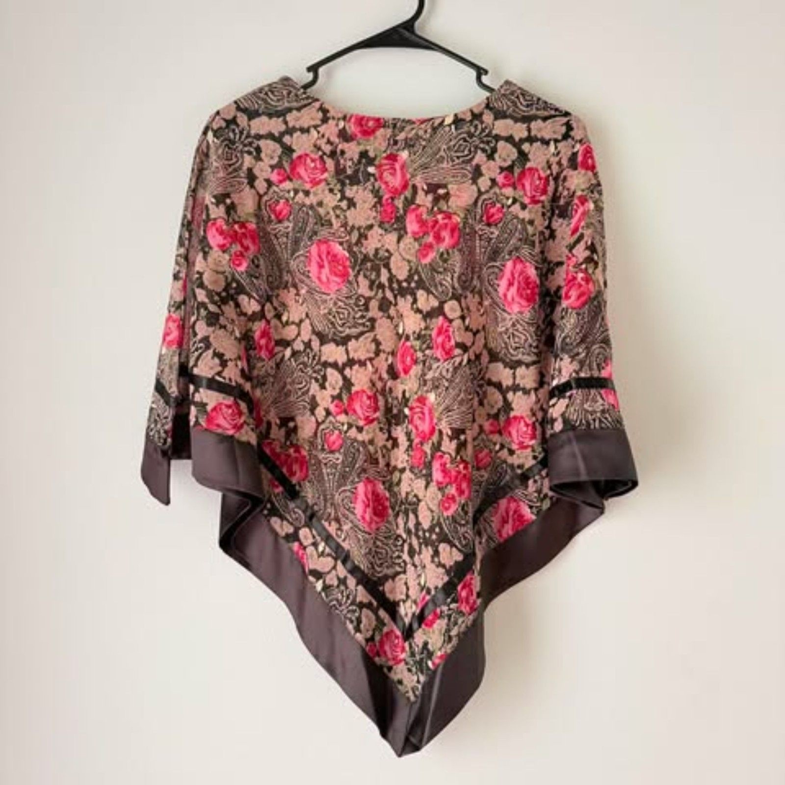 Mix Nouveau Triangle Poncho Shawl Style Top Y2K Satin Chiffon Size Large