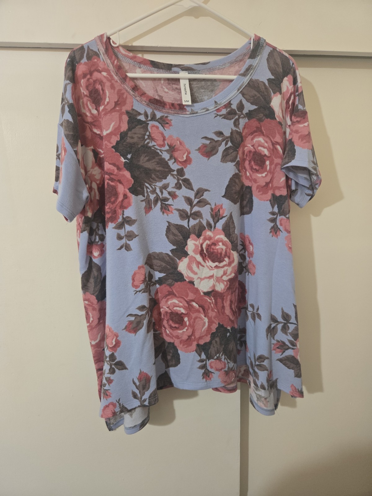 honeyme Floral Scoop Neck Women Top – Blue and Pink – Sz S/M