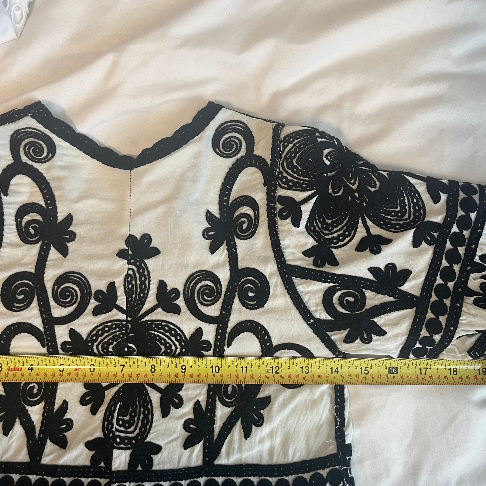 Black and White Embroidered Peasant Scalloped Top Boho Prairie Cottage Festival