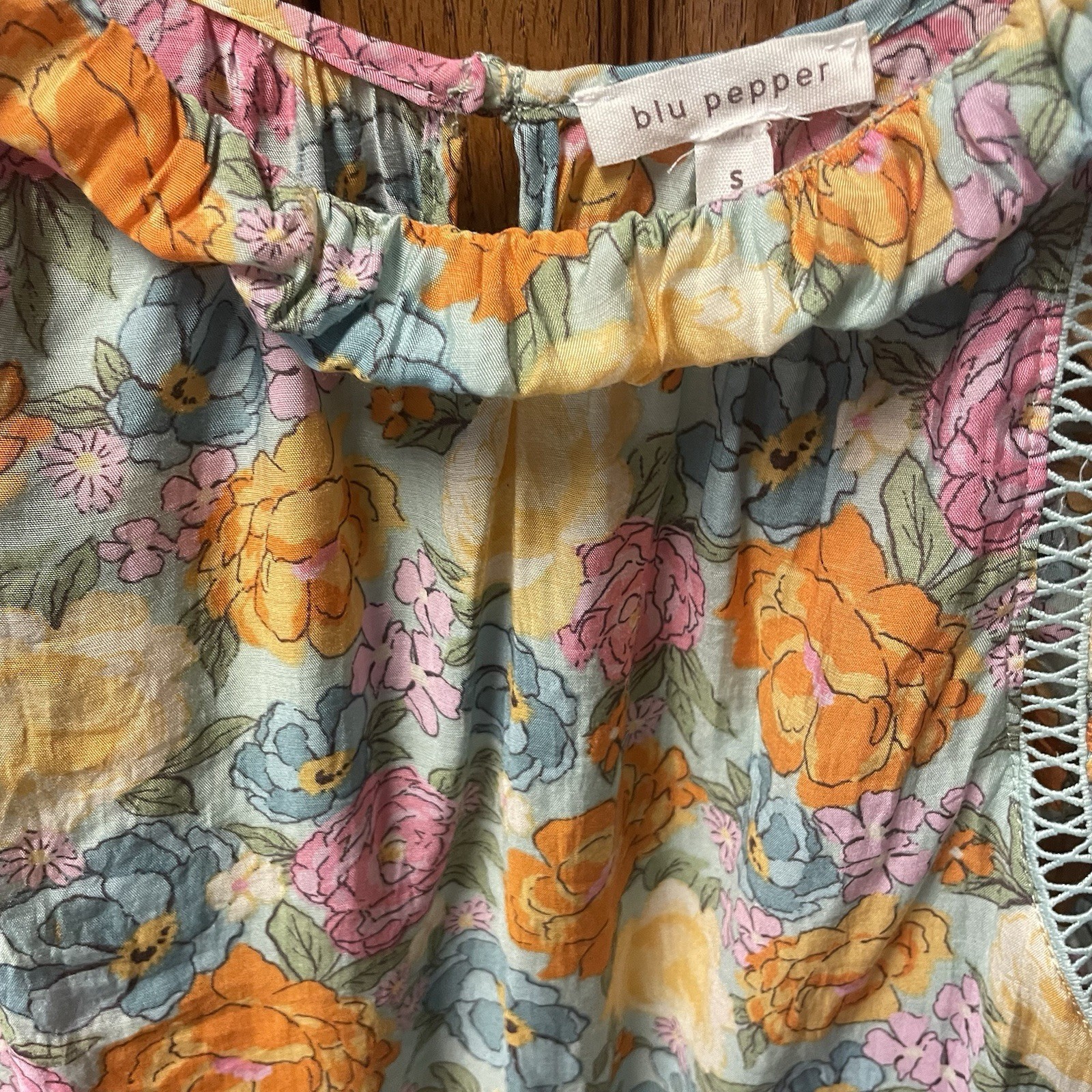 Cute Blu Pepper Sleeveless Top Sz S Thin lightweight Rayon Nylon Boho Beach