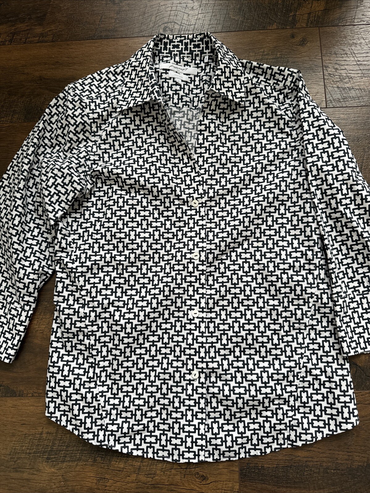 Foxcroft Shirt Womens Shirt M Button Up Top Easy Care stretch Black White A5