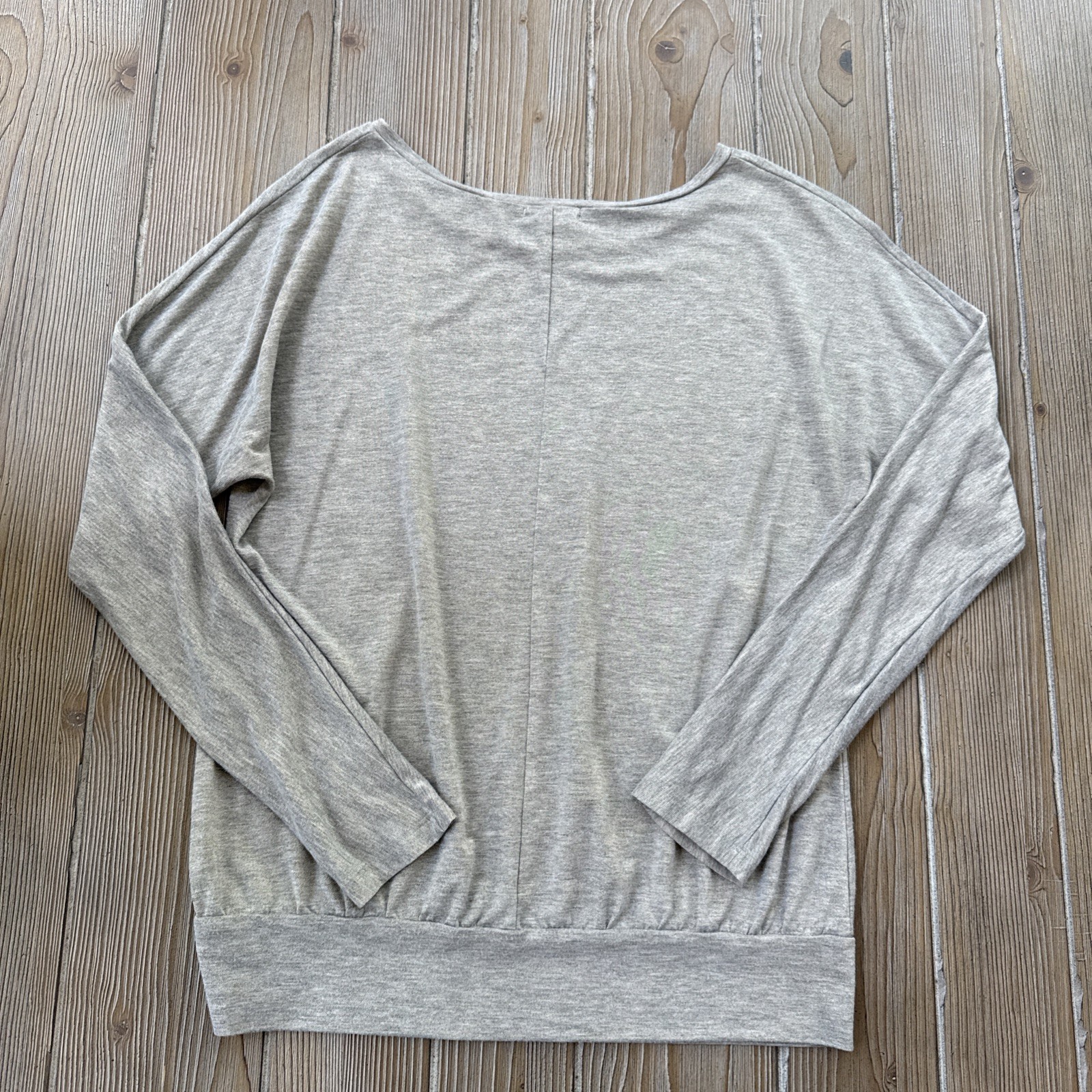 Old Navy Women’s Heather Beige Gold Shimmer Long Sleeve Top Shirt – Small