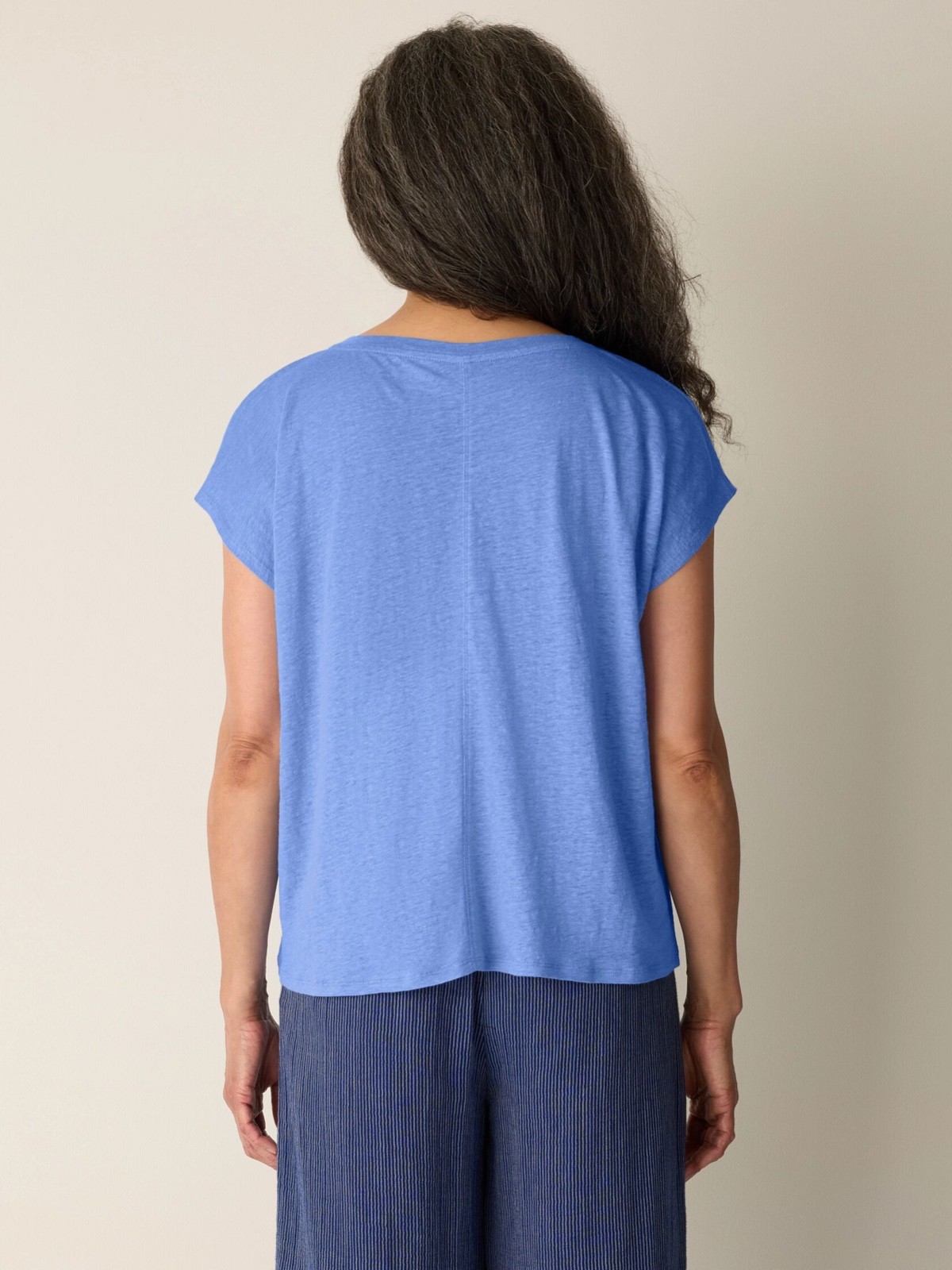 Eileen Fisher Women`s $118 Organic Linen Jersey V-Neck Tee in Cornflower size 2X