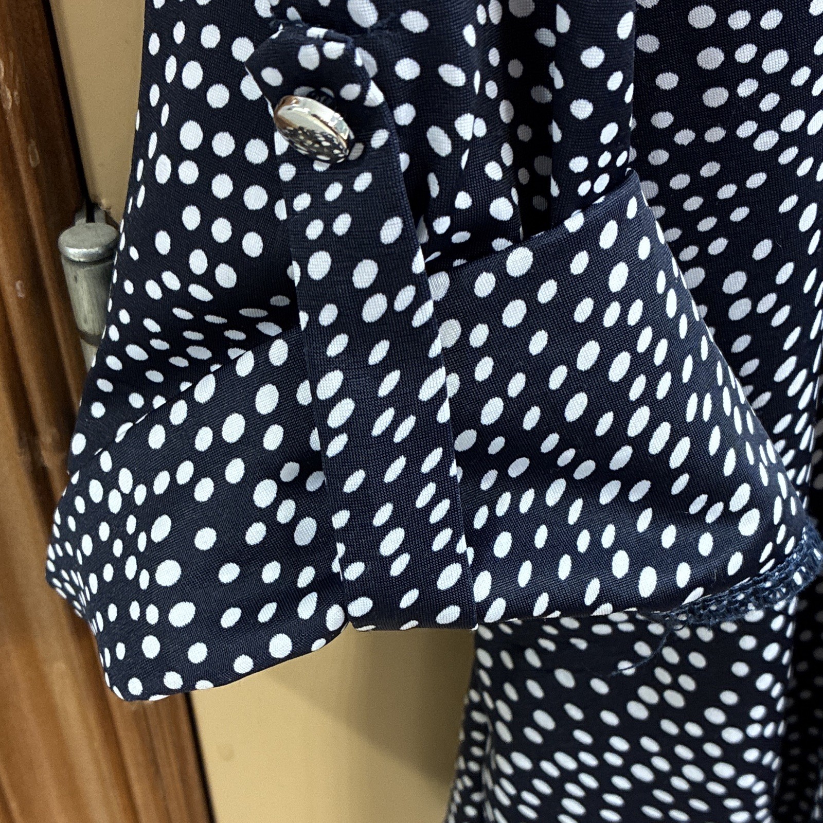 Cocomo Women’s Blue White Polka Dot V-Neck Button Front Long Sleeve Blouse L