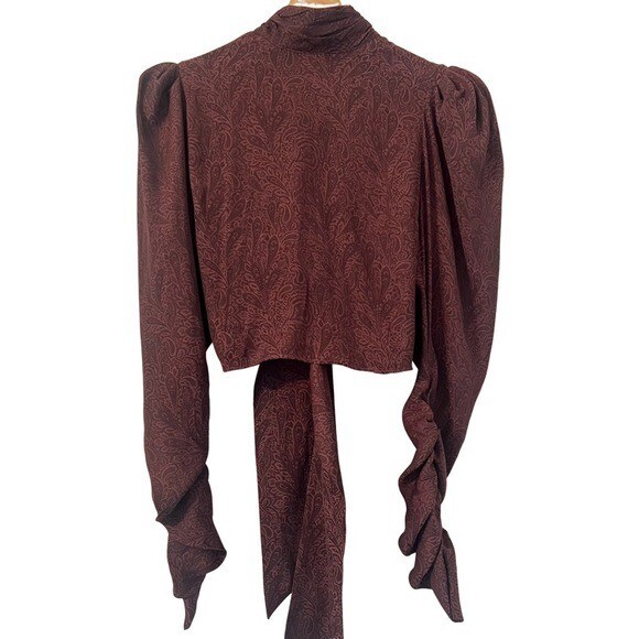 L’ACADEMIE The Basil Top in Burgundy Size M