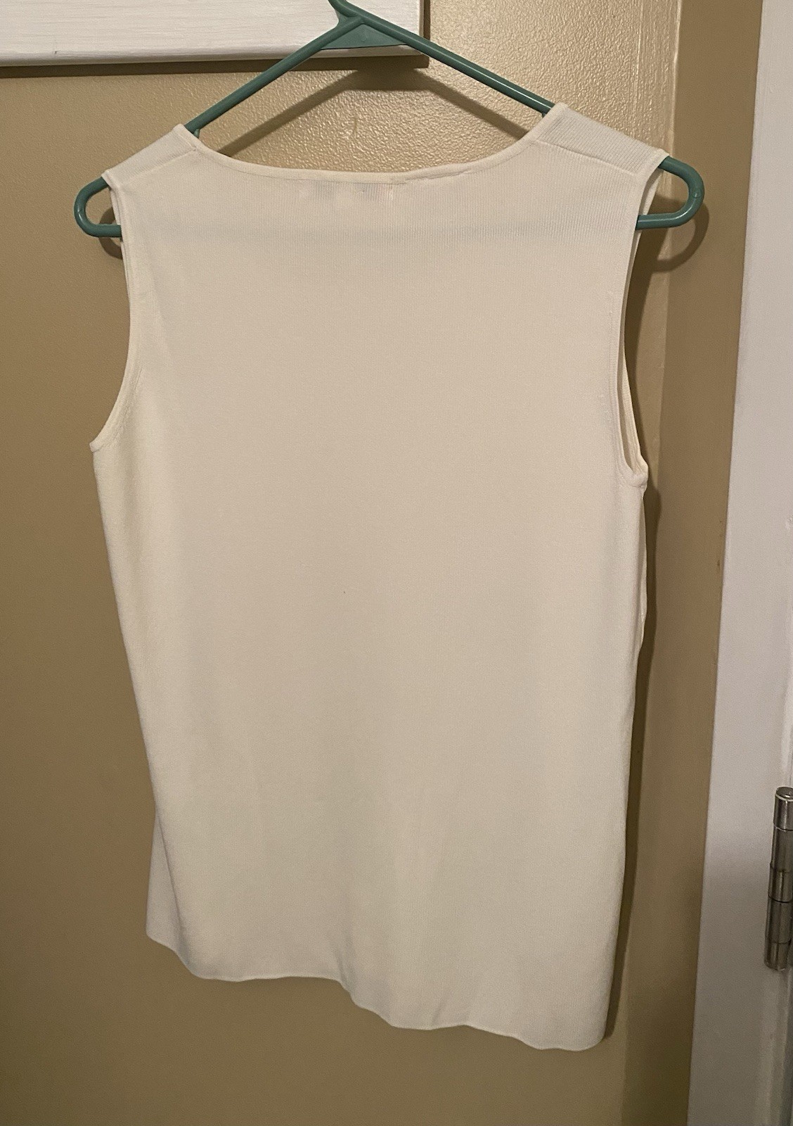 High quality dressy LOULOU Ivory ribbed Knit Scoop Neck Sleeveless Top Women’s L
