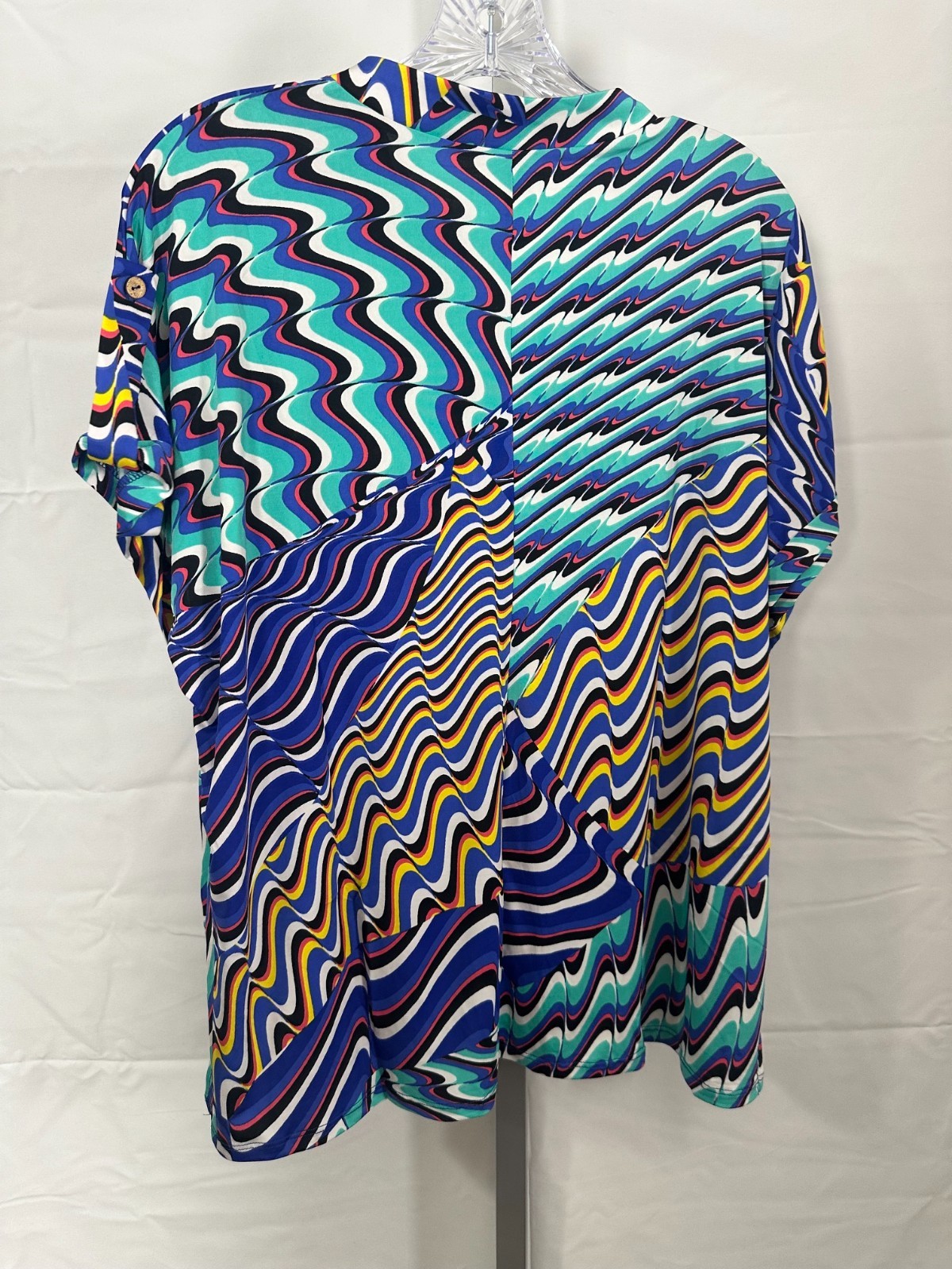 L.I.A Love Is All Multi‑Color Abstract Top | Large| NWT