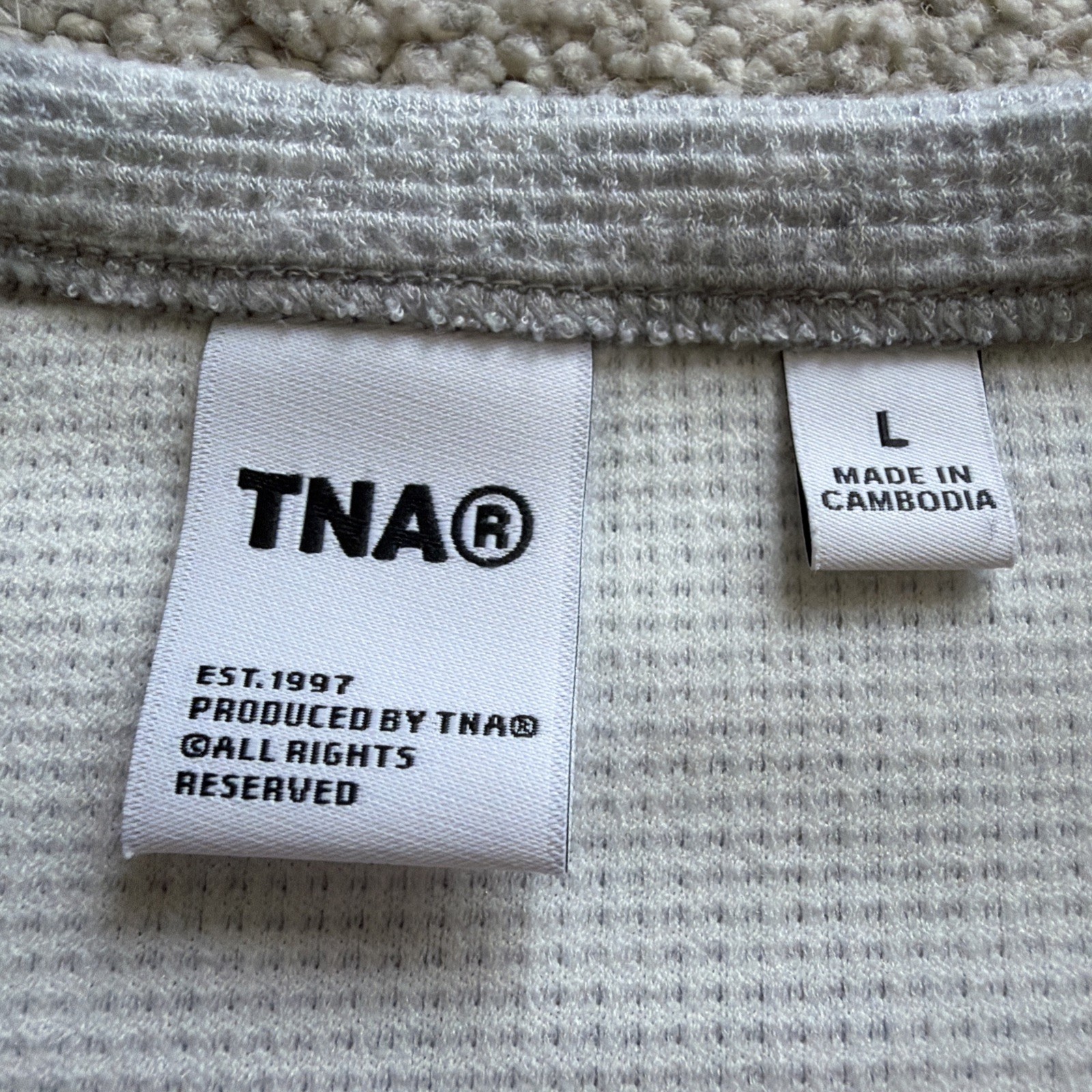 Aritzia Tna Thermal Waffle Knit Long Sleeve Cropped Shirt Womens S Gray Casual