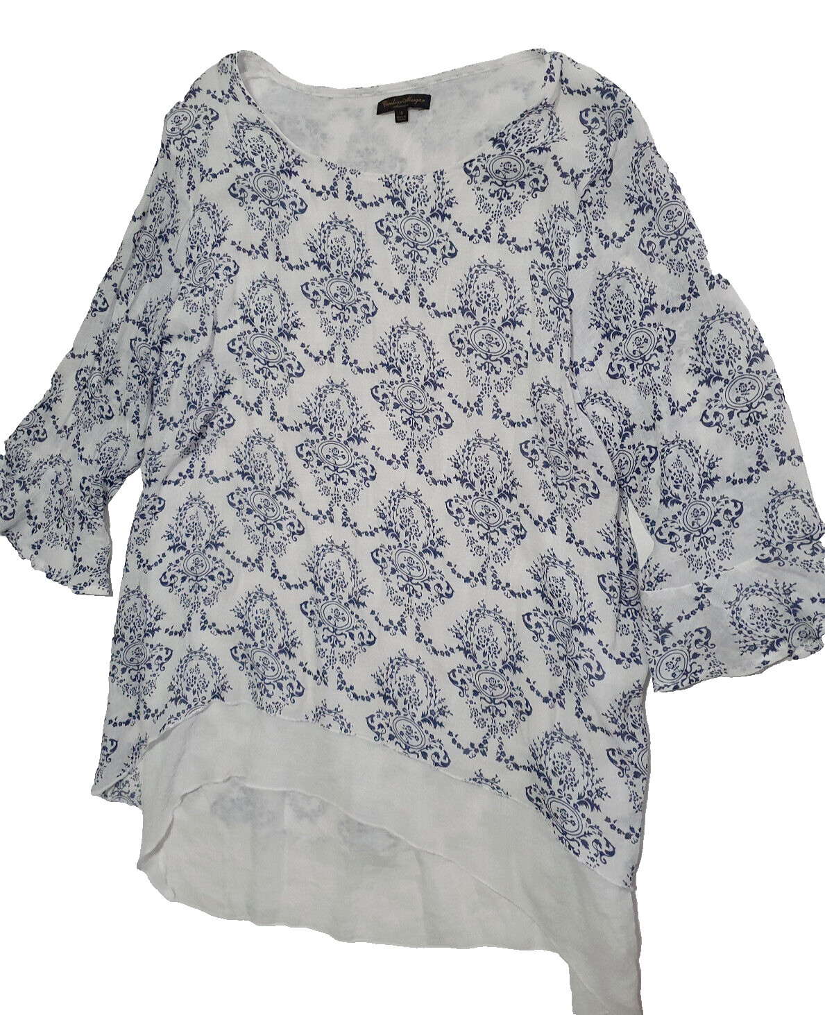 CAROLINE MORGAN SHIRT SIZE 18 WHITE FLOWY BLUE PATTERN
