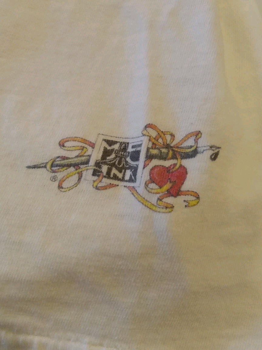Mary Engelbreit The Queen Has Spoken Womens Size Large Graphic Tshirt 38″ Chest