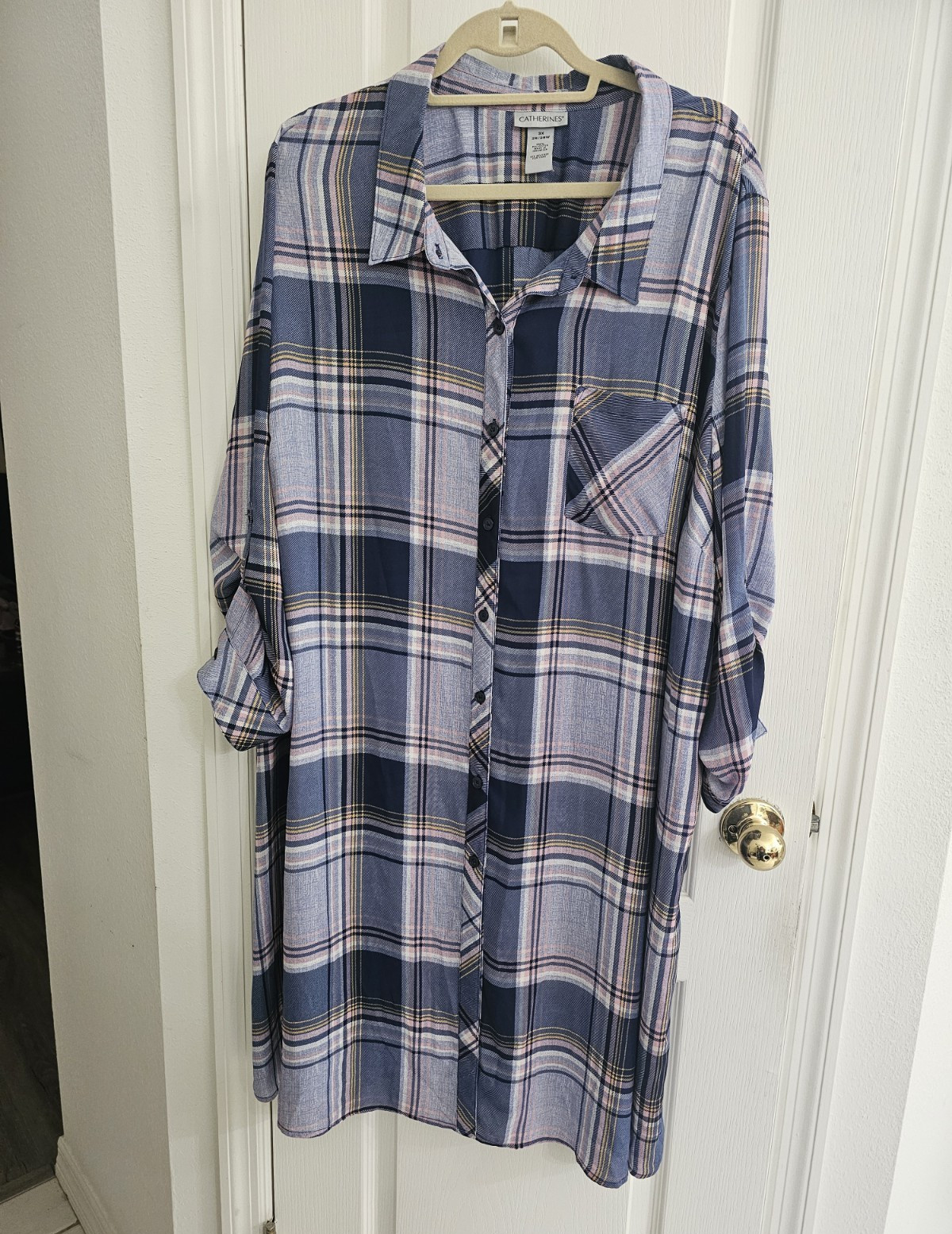 Catherines Women 3X Plus Blue Pink White Plaid Collared Long Sleeve Button-Up
