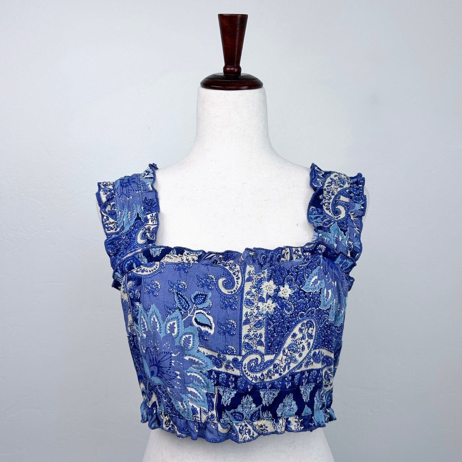 Angie LARGE Blue Bohemian ’70s Patchwork Paisley Ruffle Sleeveless Crop Top NWT