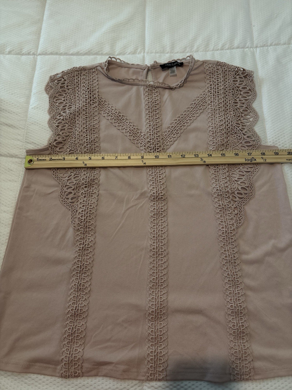 Cable & Gauge Women’s Pink Solid Round Neck Crochet Lace Button Blouse L/G