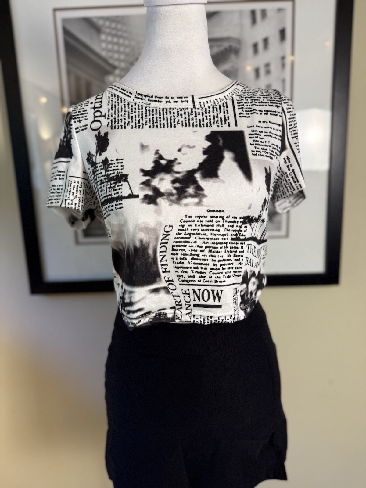 Black White Newspaper Print Graphic Baby Tee Top Women’s Size L Y2K Streetwear