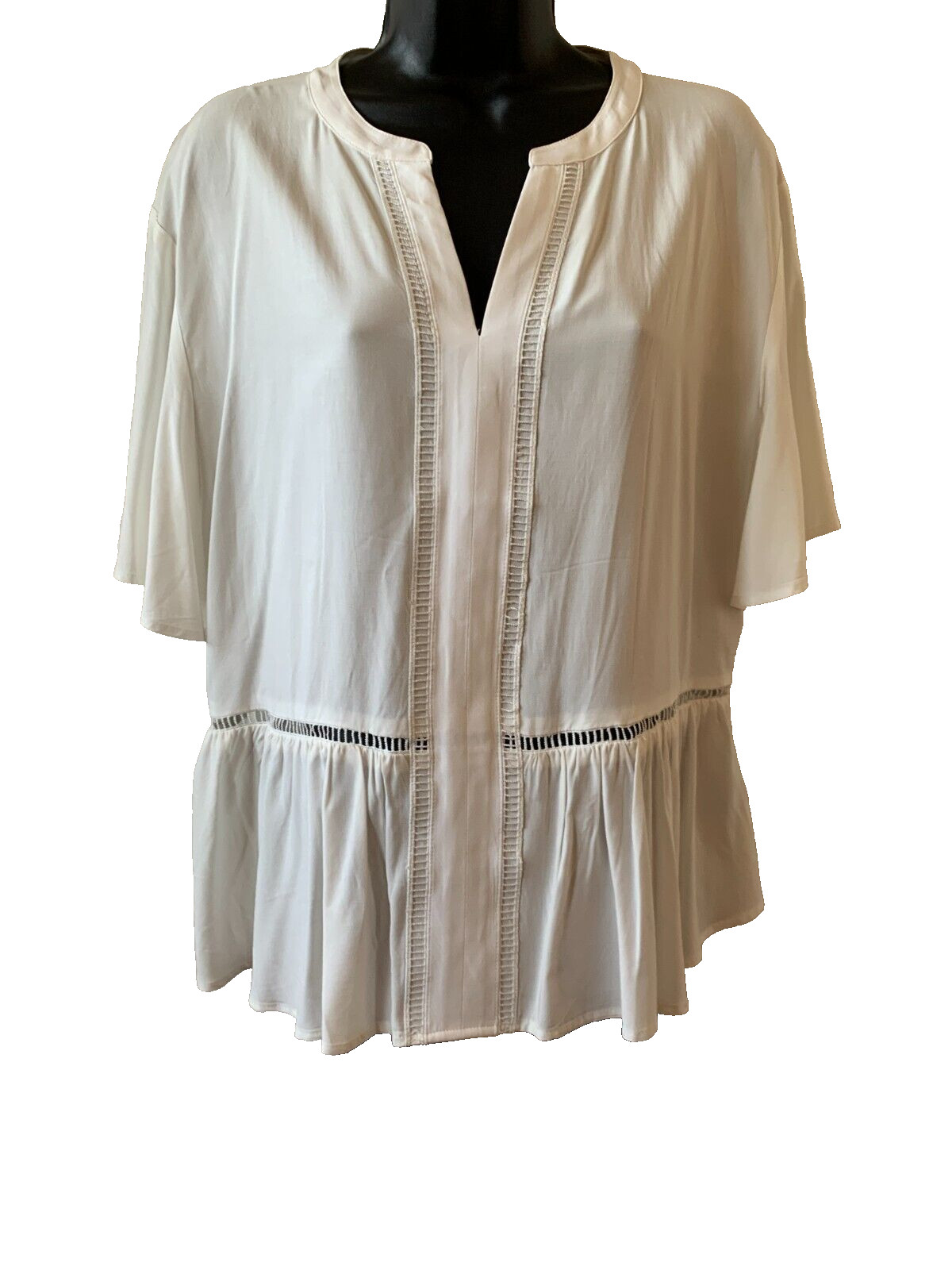 Express Rayon White Short Sleeve Shirt Peplum Hem Top NWOT Size Medium