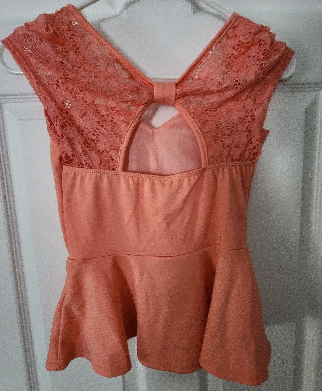 NWOT Love Culture Peplum Rhinestone Button Coral Eyelet Knot Back Shirt Small