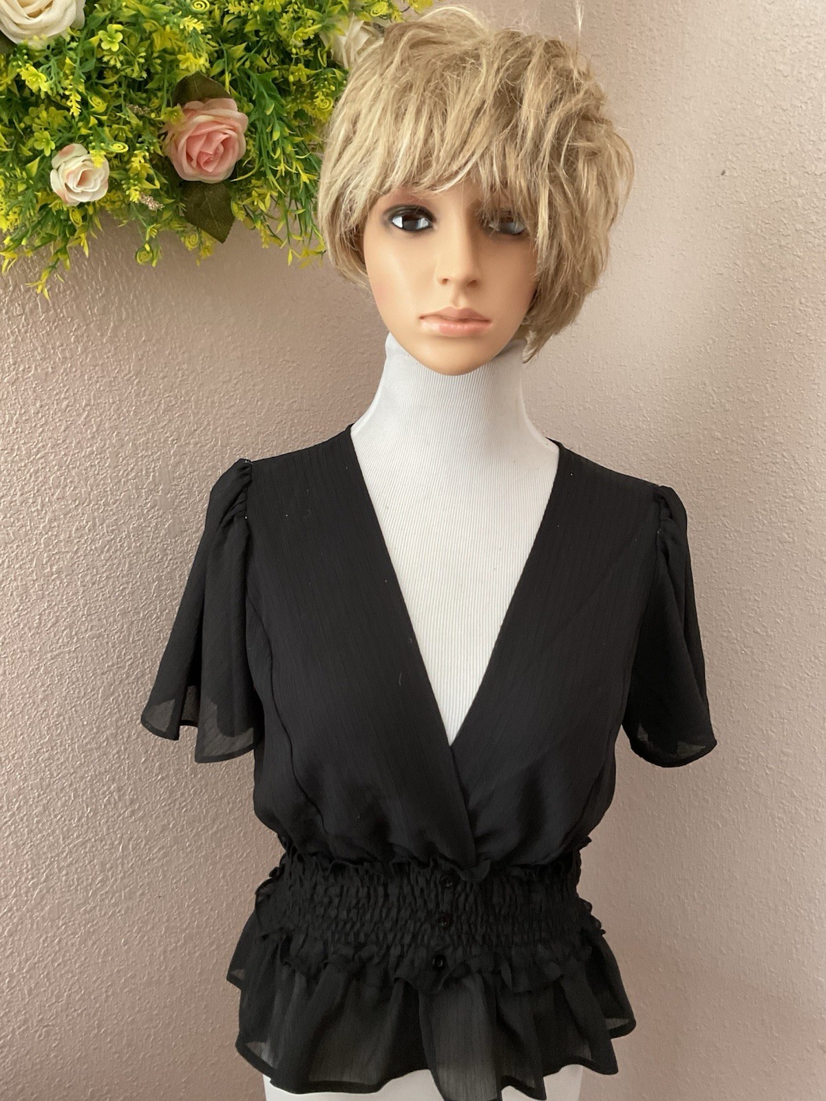 Blashe Top Blouse Womens M, Black Short Sleeve.