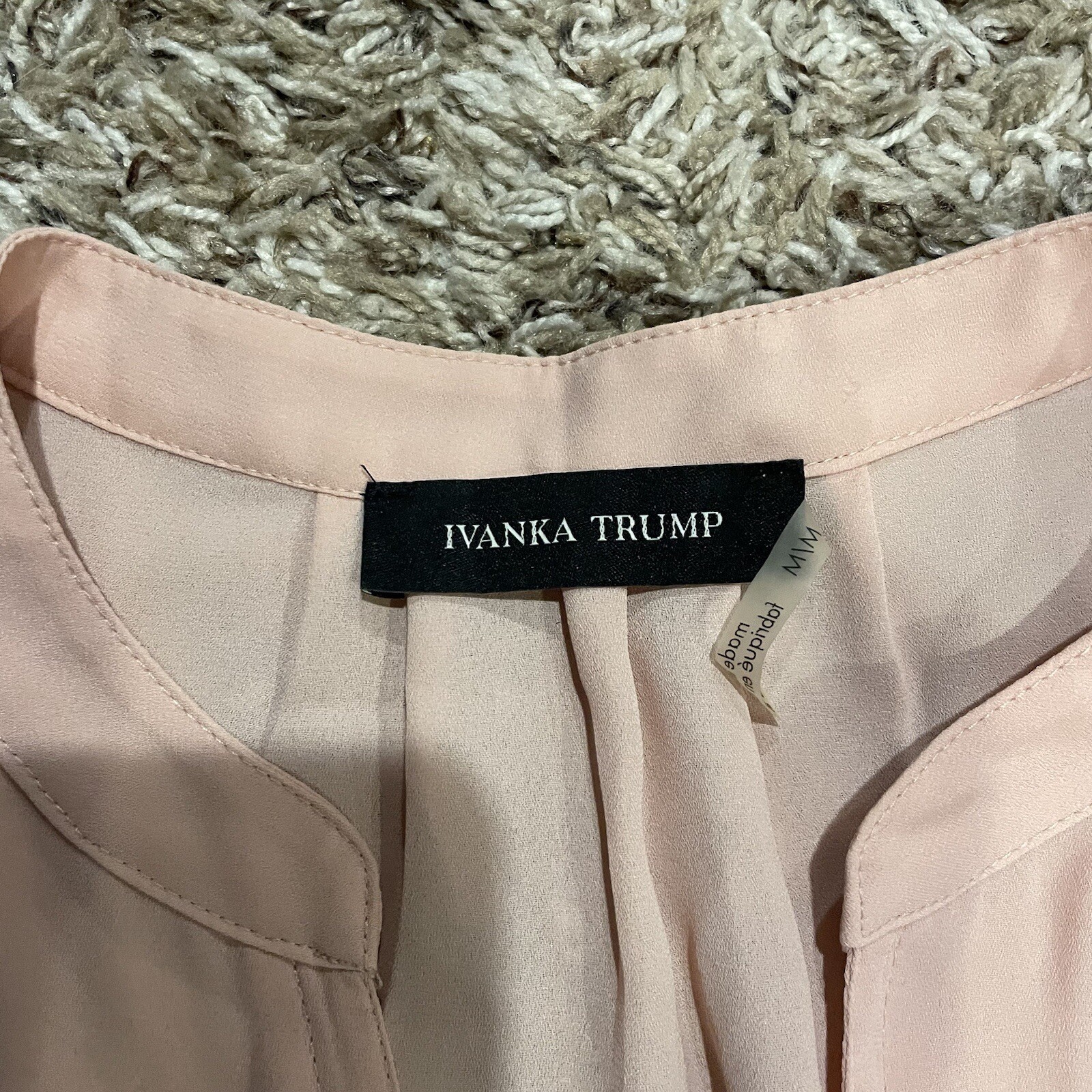 Ivanka Trump Rose Pink Dressy Long Sleeve Blouse Women’s M Half Clasp Button