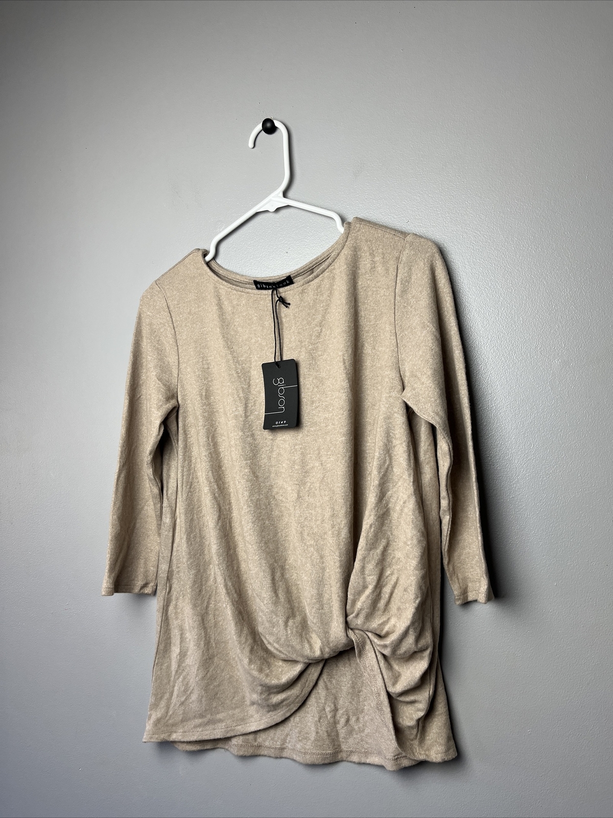 GIBSONLOOK Gibson Almond Brown Twist Front Soft Knit Pullover Top Blouse XS NEW