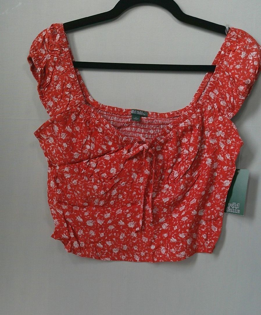 Wild Fable Red Floral Crop Top with Puff Sleeves – Size S