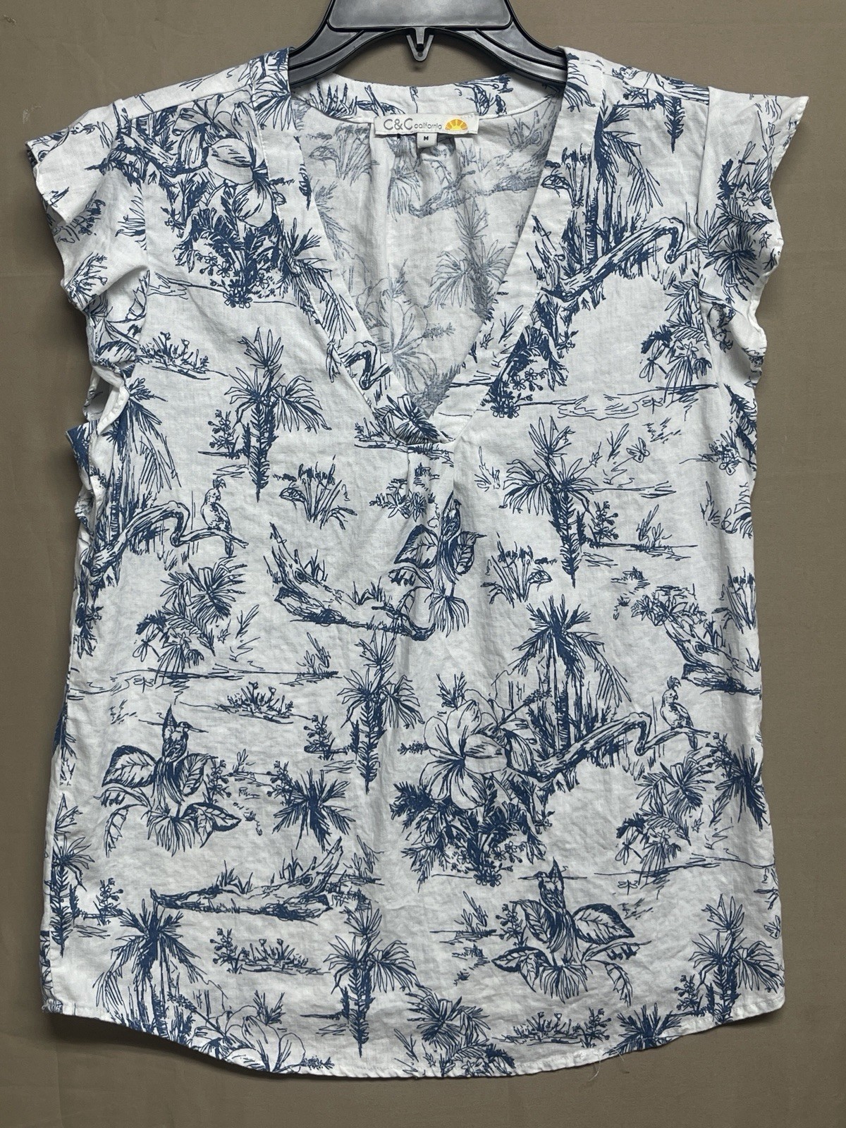 C&C California V-Neck Linen Blouse Ruffle Short Sleeve Tropical Print Top White