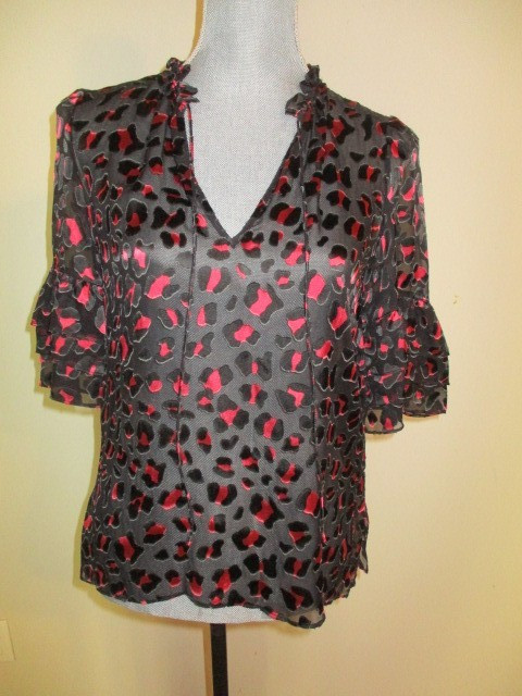 Alice + Olivia FAB Julius Animal Print Ruffled S/S Tie Neck Silk Blend Blouse XS