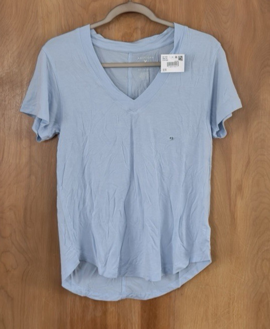 American Eagle Women’s AE Soft & Sexy Scoop V-Neck T-Shirt Light Blue Sz XS NWT