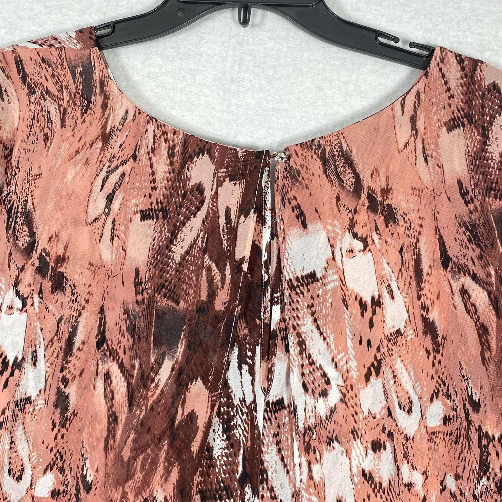 Jennifer Lopez Abstract Animal Print Blouse Women’s XL 3/4 Sleeve Layered Flowy