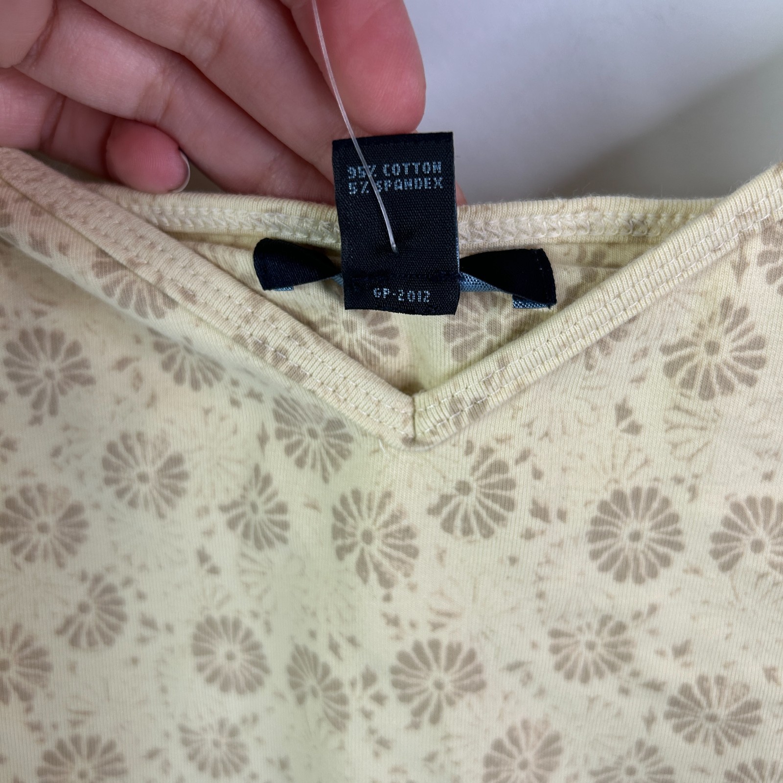 GAP Women’s Cream/Mustard Adjustable Tank Top Size L – NWT
