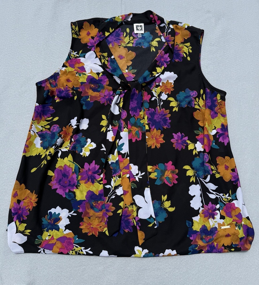 Anne Klein blouse 1X sleeveless watercolor black floral tie neck semi sheer