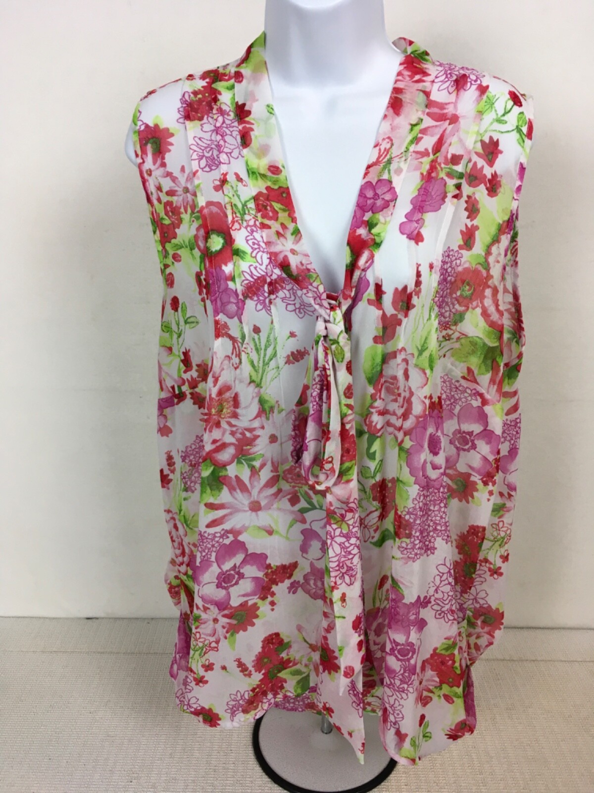Ambiance Apparel Top Womens Size 1X White w Pink Red Flowers Sheer Sleeveless