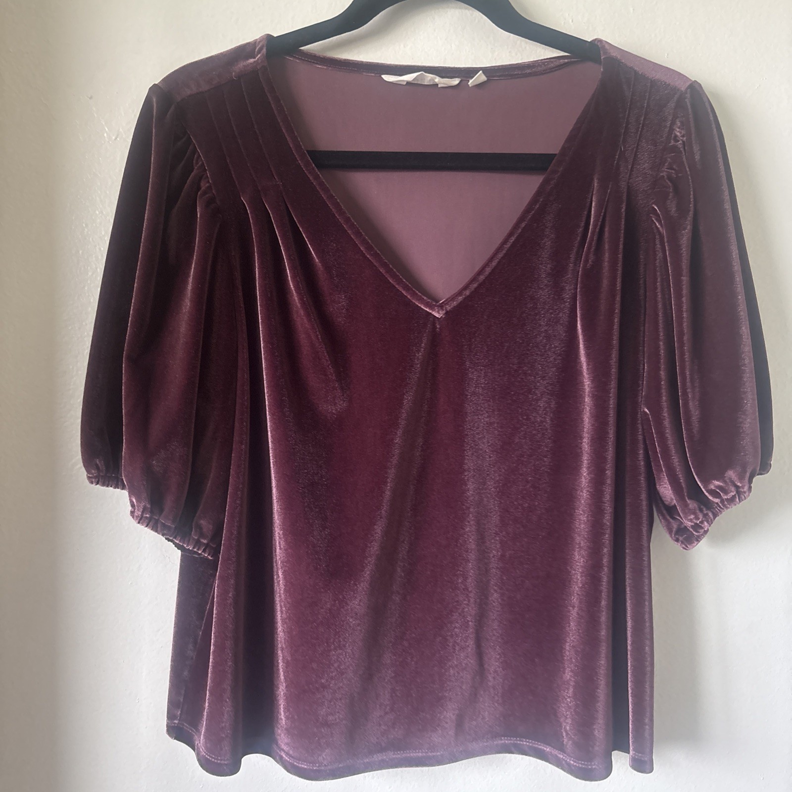 Candace Cameron Bure Women’s Purple Velour Top Size M
