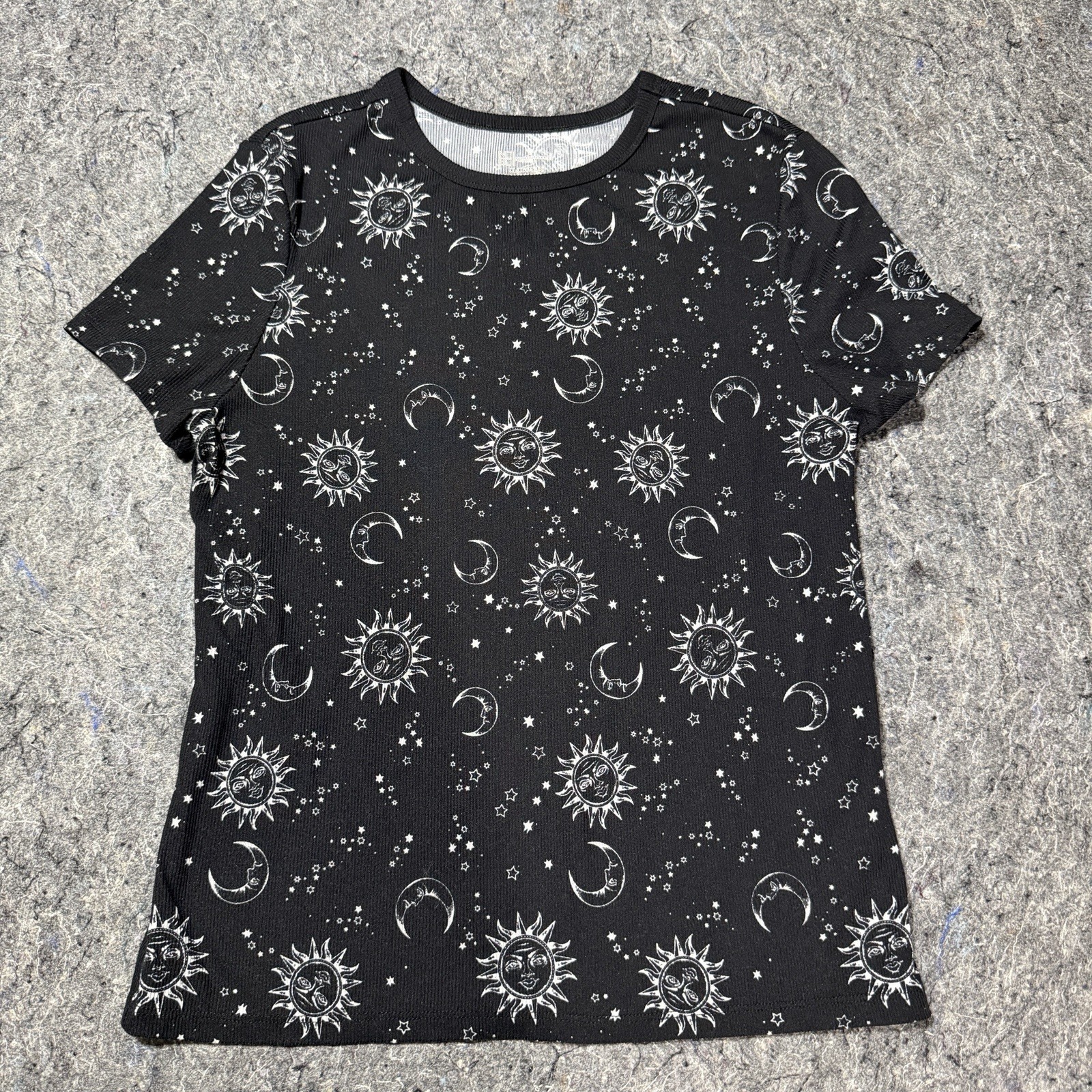 Celestial Sun Moon Stars Black White Top Size XL Witchy Goth Grunge Emo Concert