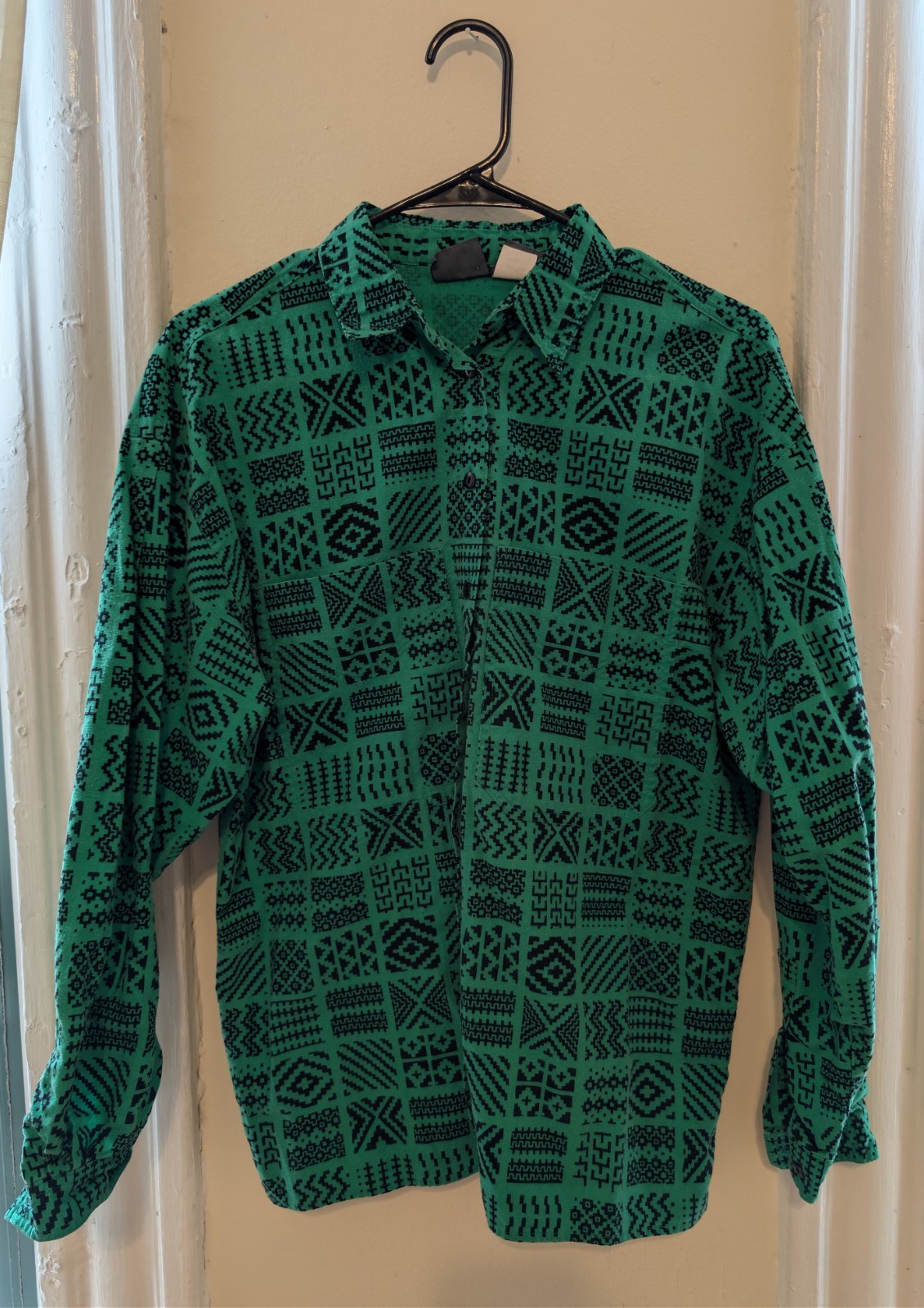 *Hipster* Vibrant Green Long-sleeve Button-down with “quilt” patterns Size Med