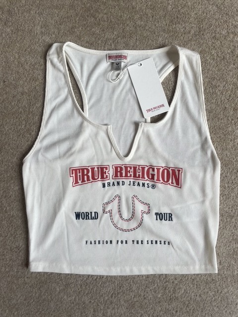True Religion NWT Arched Logo V Notch Tank Crop Top – Winter White – Size L
