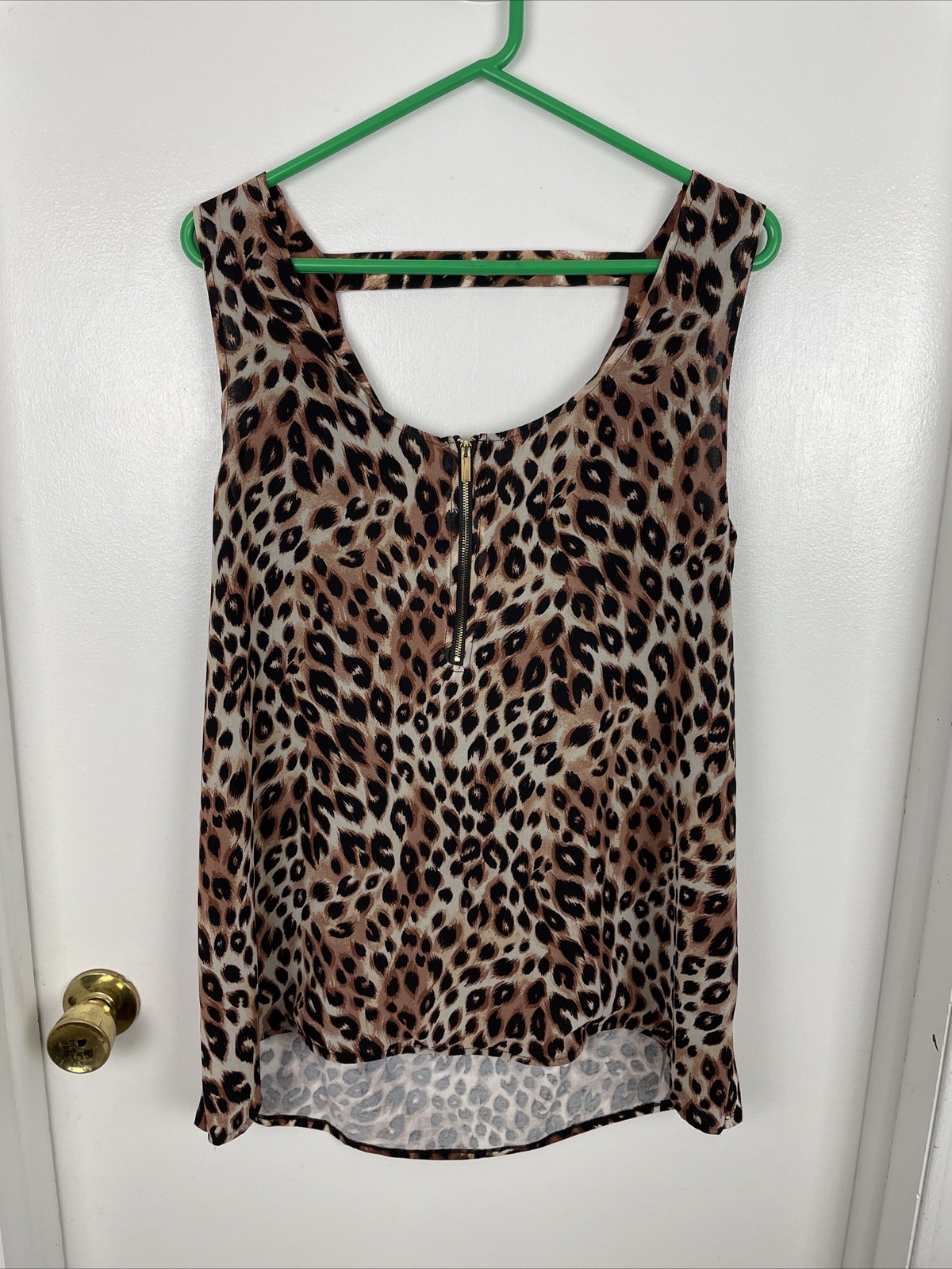 NWT $50 August Silk Sz XL Animal Print Sleeveless Polyester Rayon Spandex Blouse