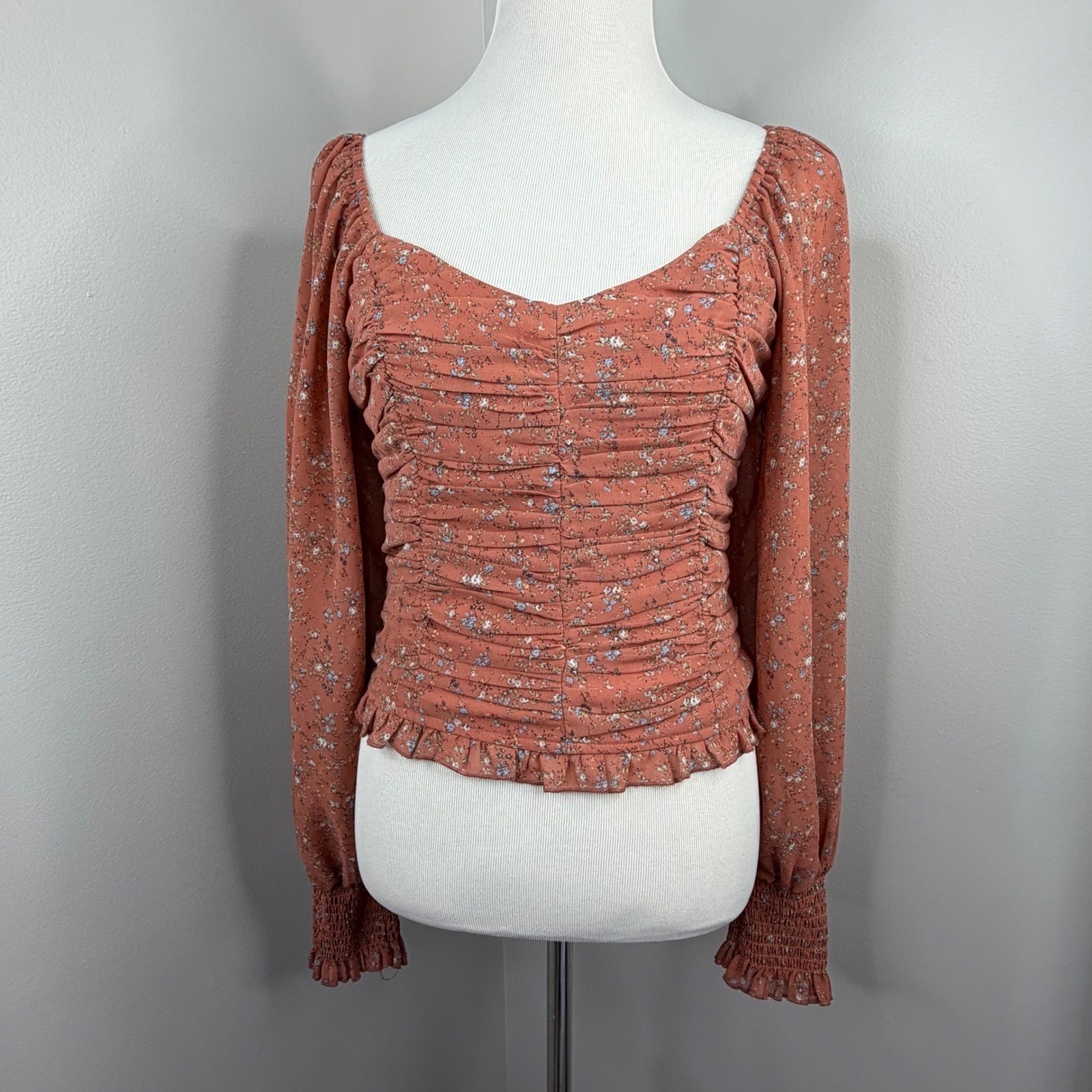 Promesa Rust Floral Ruched Long Sleeve Blouse Square Neck Smocked Cuff Medium