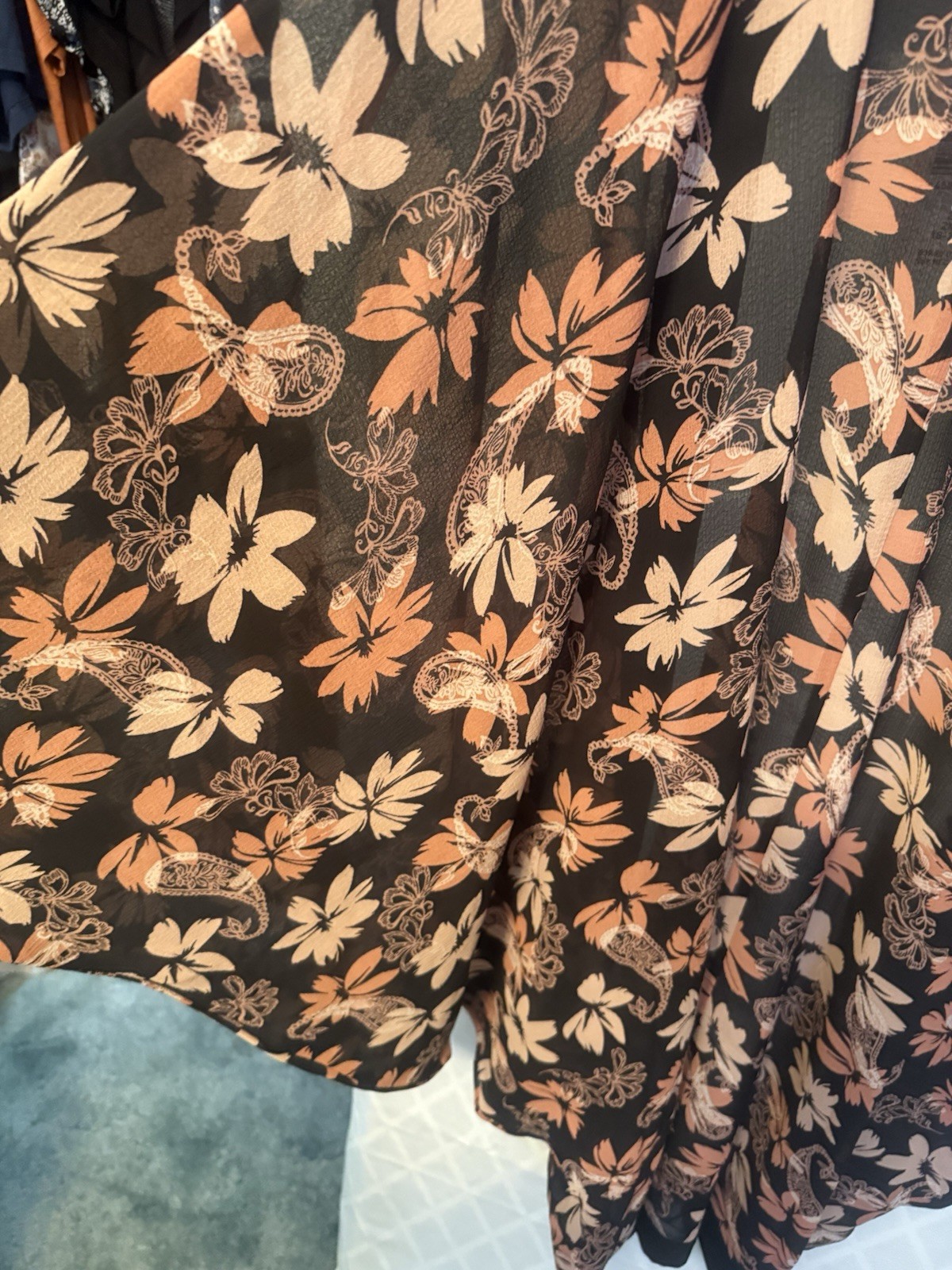 Torrid Women’s Plus Size 2 Black/Pink Floral Lightweight Open Front Kimono