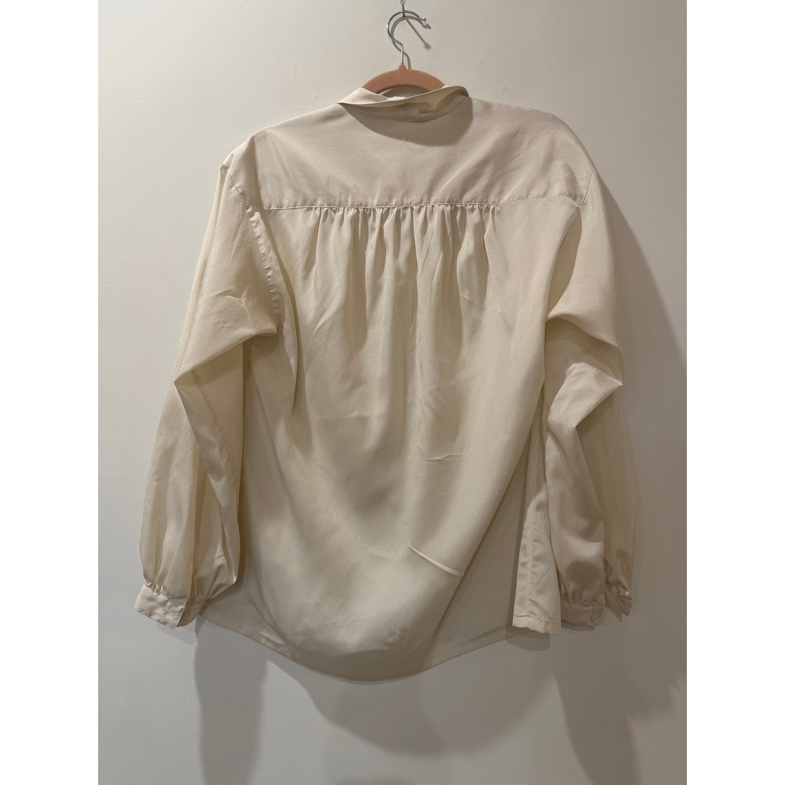 Vtg Givenchy Ivory/Cream Long Sleeve Button Front Blouse 6 Old Money