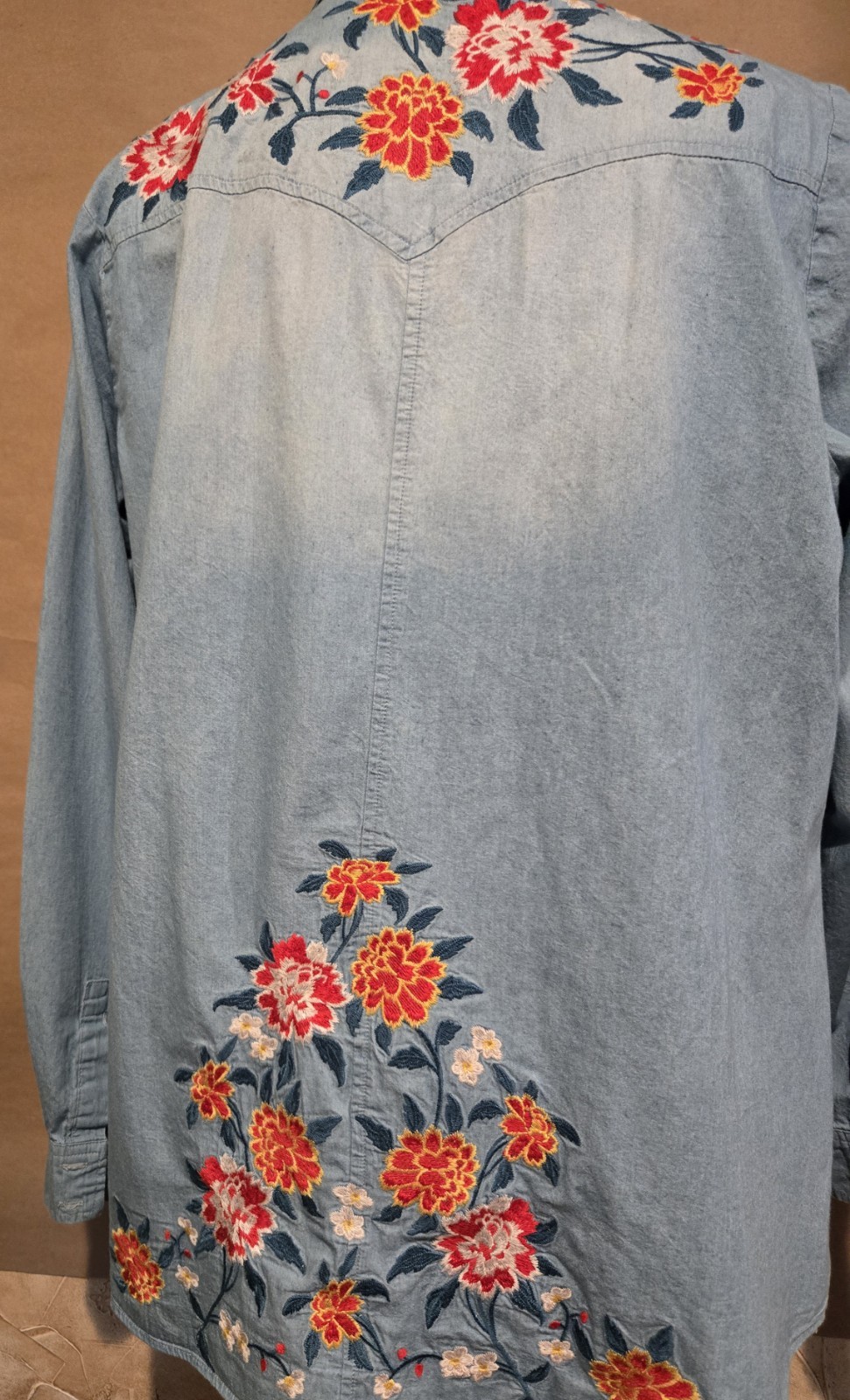 Colorful Boho Denim Southwest Embroidered Women’s Button-up Sz L Andree By Unit