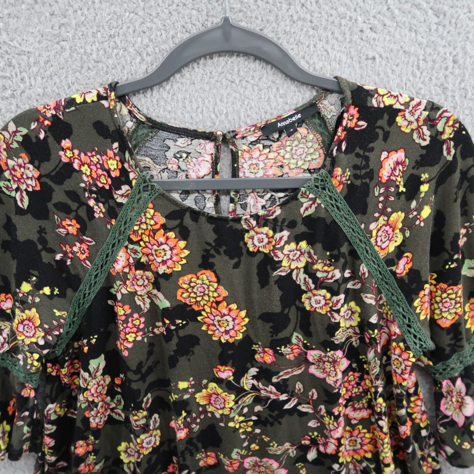 Annabelle Top Womens Small Floral Pattern Stretch Flare Sleeve Soft