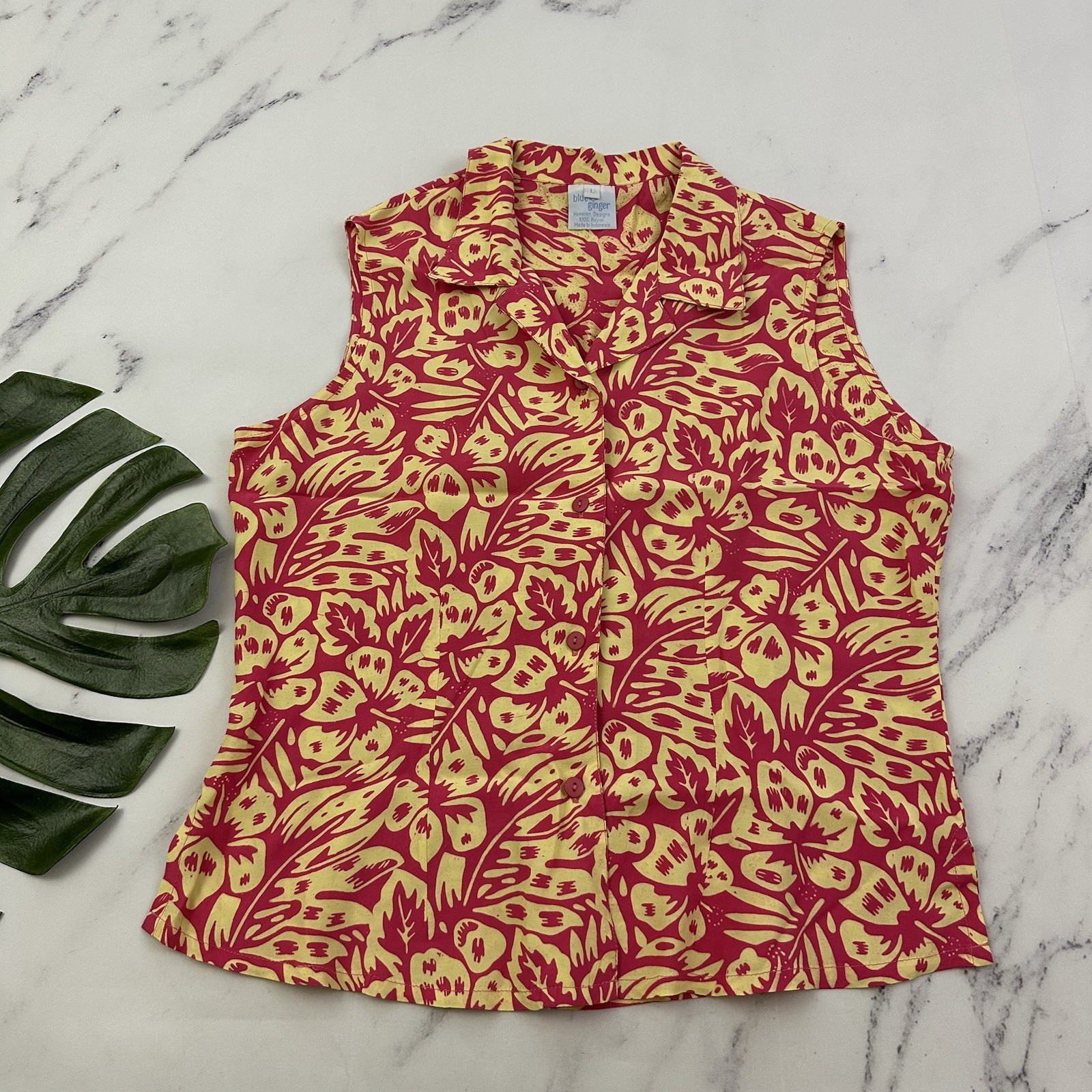 Blue Ginger Womens Sleeveless Top Size L Pink Yellow Tropical Floral Button Up