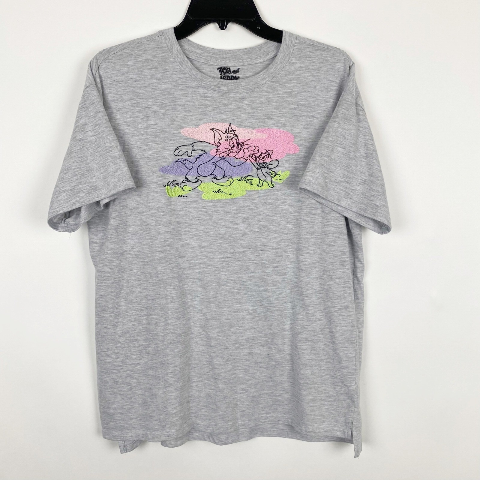 Tom and Jerry Embroidered Heather Gray Short Sleeve T-Shirt Womens Size M Gray