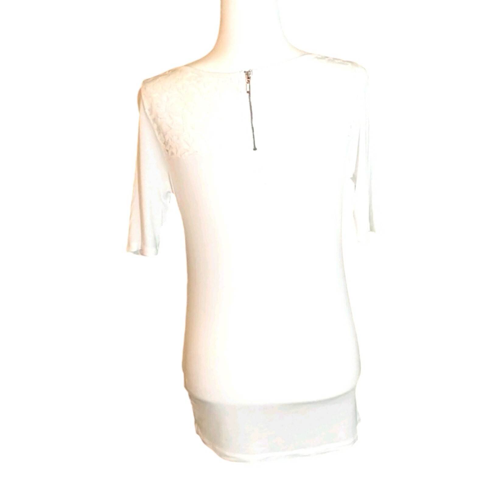Soho New York & Co Women’s M White Lace Overlay Top Half Sleeve Scoop Neck