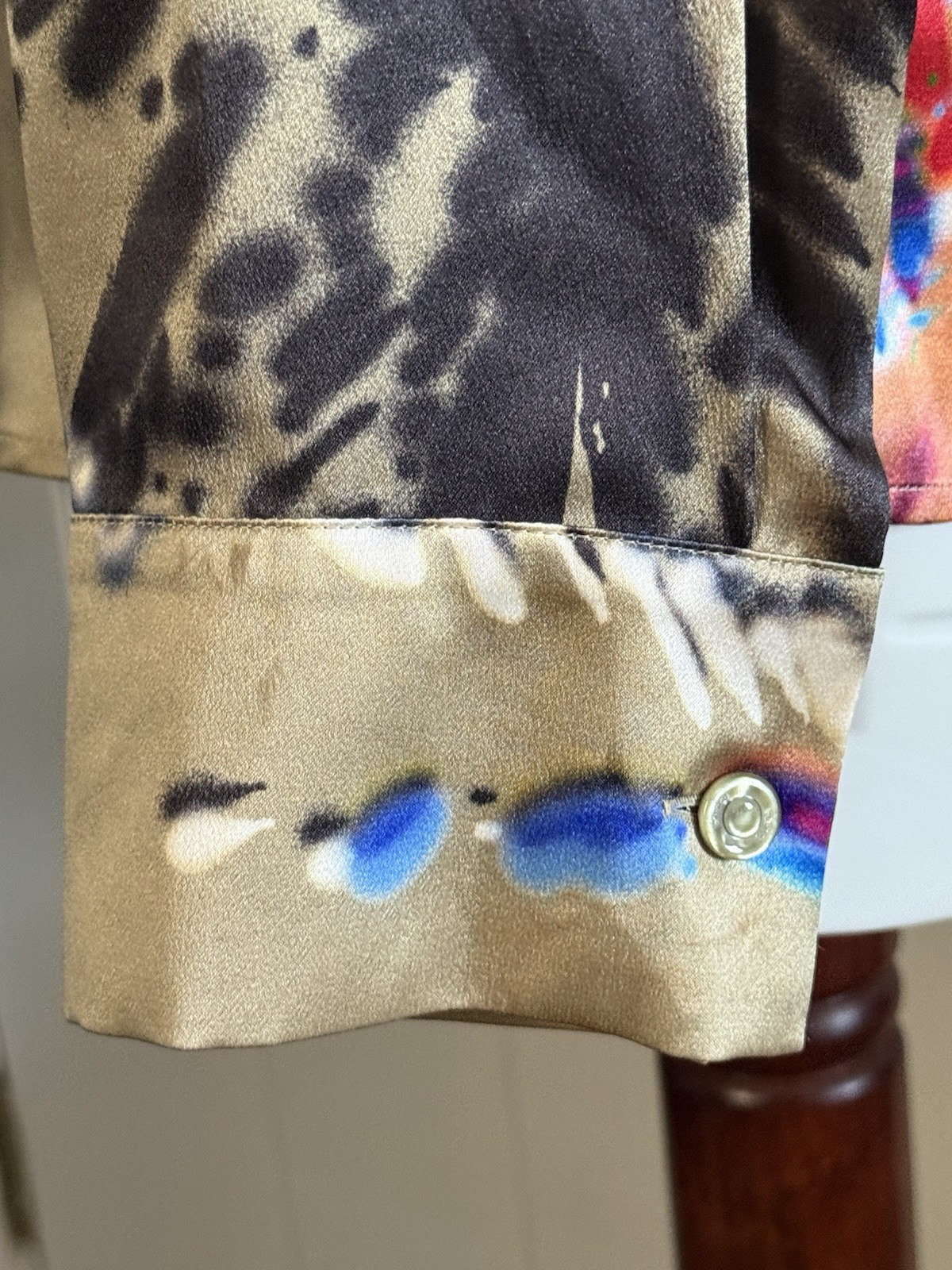Escada 100% silk multi coloured shirt blouse – Size 38 UK 10 / 12