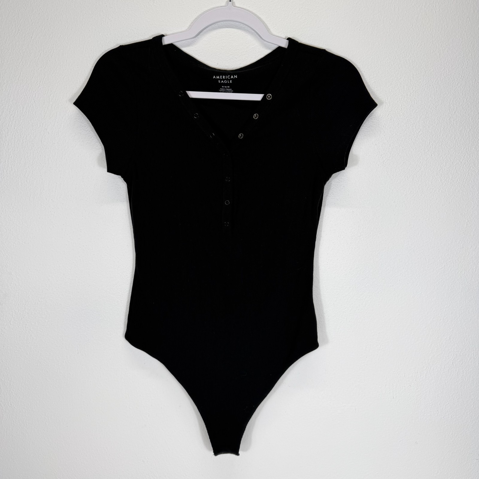 American Eagle AE Short Sleeve Snap Front Capsule Black Ribbed Henley Bodysuit M