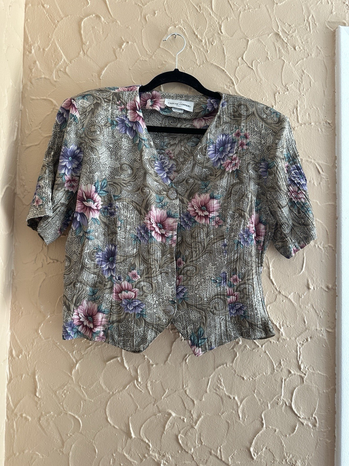 Vtg Casual Corner Pad Shoulder Floral Button Up Rayon Size L